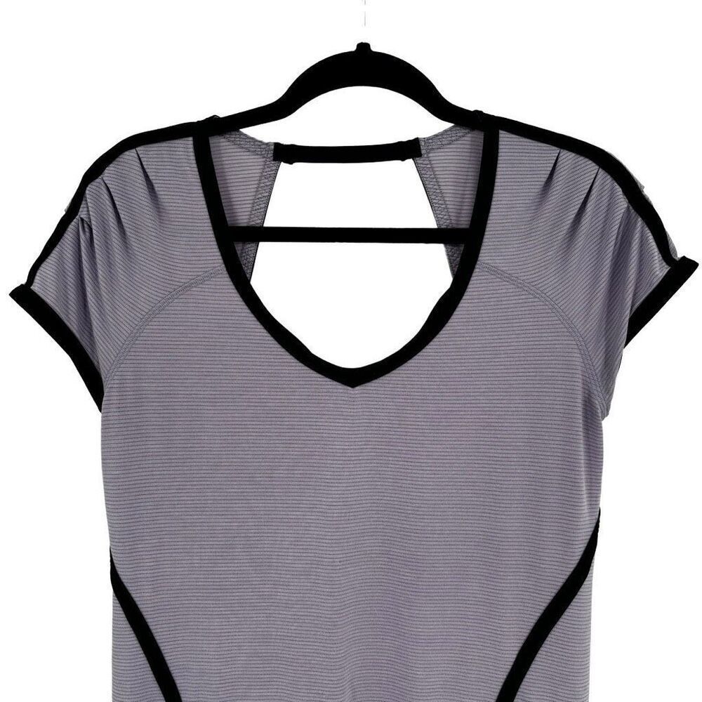 Lululemon Run Team Spirit Tech Short Sleeve Top Lilac‎ Deep Coal Size 8 - Picture 3 of 10